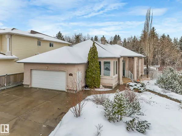 3436 32nd St NW, Edmonton, AB T6T 1T7