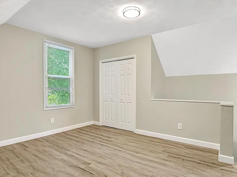 1409 N Church St — Photo 13