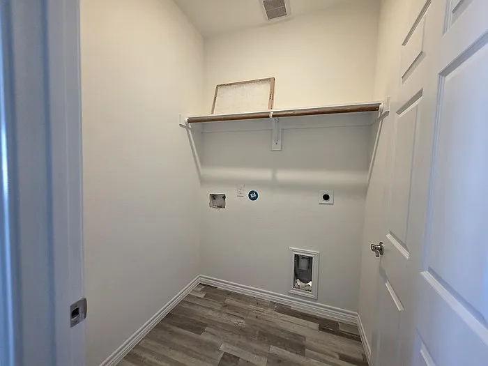 6322 Red Oak Dr — Photo 8