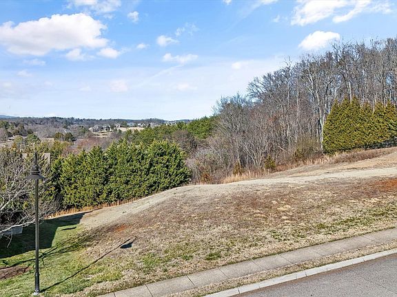 4th image of 1228 Anthem View Ln