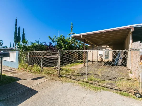 84-637A Manuku St, Waianae, HI 96792