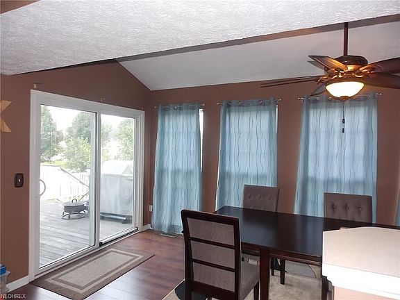3rd image of 742 Sparrow Way