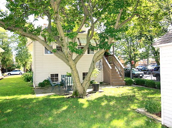 3rd image of 3100 N 76th Ave