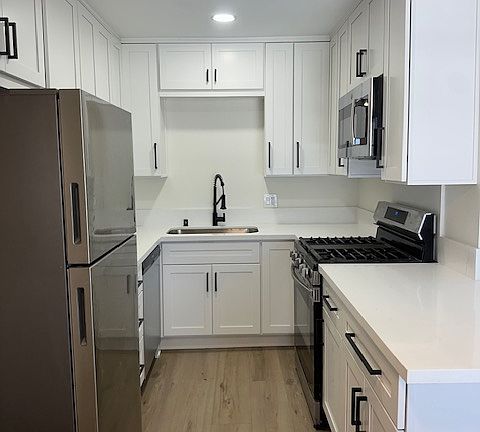 2nd image of 383 W Bay St #7