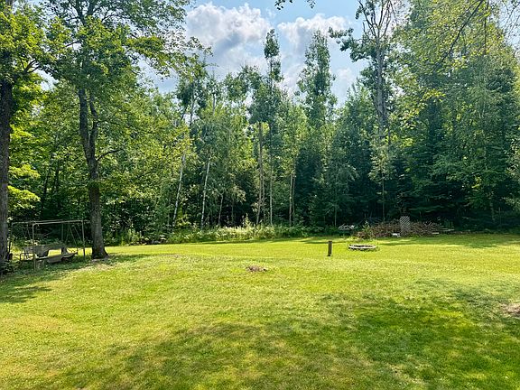 3rd image of 2193 Chemin De La Montagne Dr