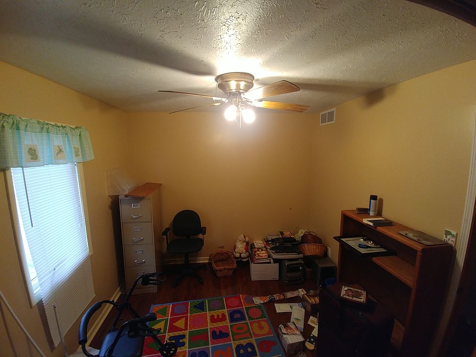 1st image of 10150 Dogwood Ct