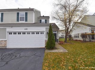 1429 White Pine Ln, Bolingbrook, IL 60490