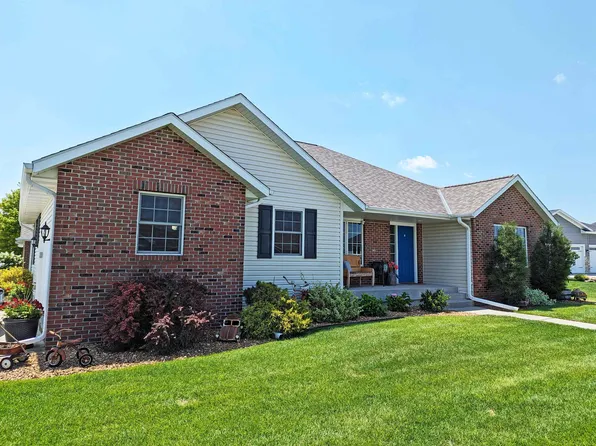 4152 Pinehurst Pl, Columbus, NE 68601