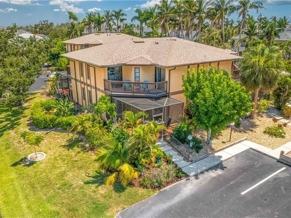 13533 Siesta Pines Ct, Fort Myers, FL 33908
