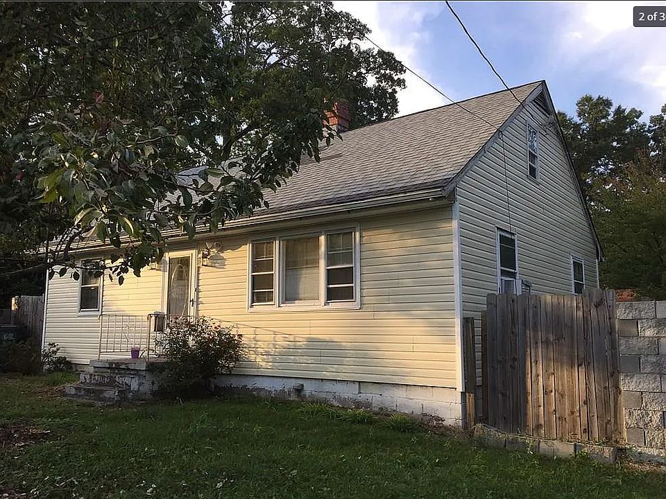 1st image of 2200 Kent St