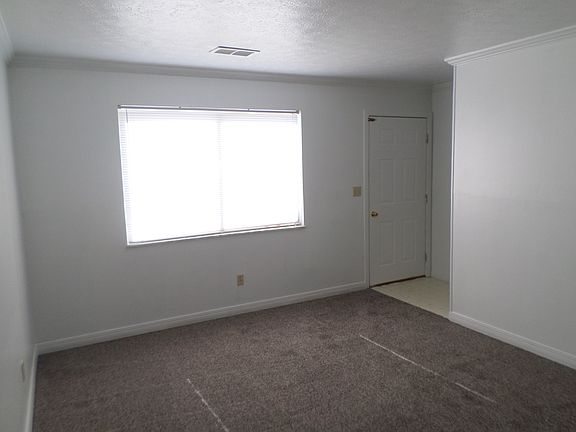 3rd image of 114 Wildwood Dr APT 101