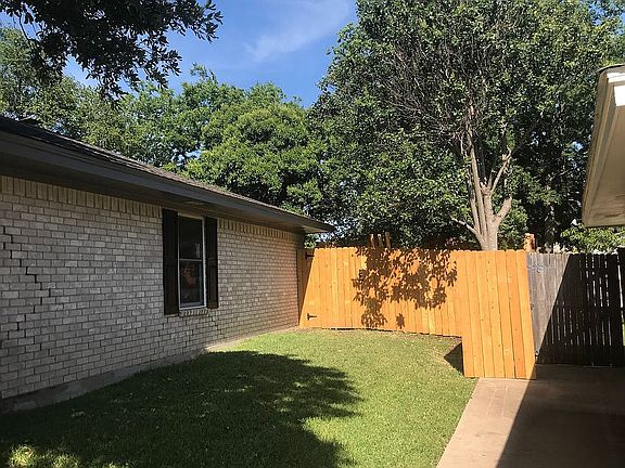 2nd image of 6405 Ponce Ave