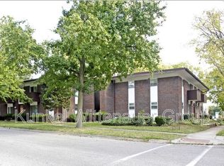 905-22 9th St, Highland, IL 62249