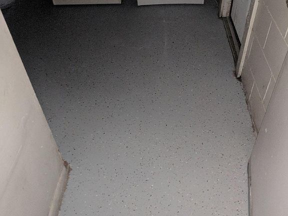 4th image of 4330 Williamsburg Ct