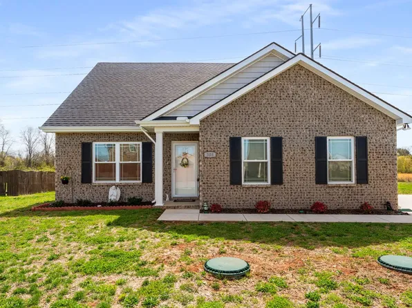 305 Richmonds Retreat Blvd, Christiana, TN 37037