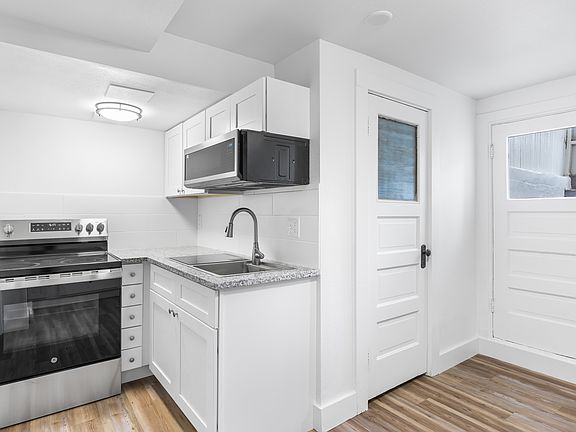 3rd image of 1207 N Clayton St #Street6