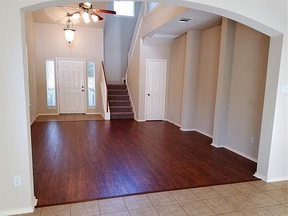 5th image of 10509 Marfa Dr #284