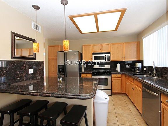 5th image of 830 Carnegie St APT 0423