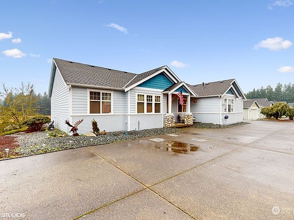 3rd image of 22121 84th Avenue Ct E