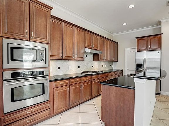 5th image of 1507 Rosewood St