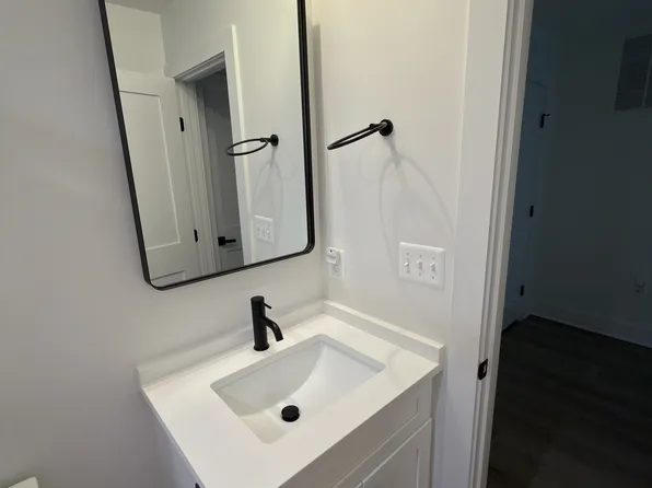 (undisclosed Address), Capitol Heights, MD 20743