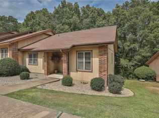 25 Walter Dr, Bella Vista, AR 72714