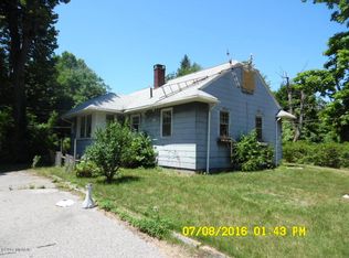 779 N Shore Dr, Benton Harbor, MI 49022