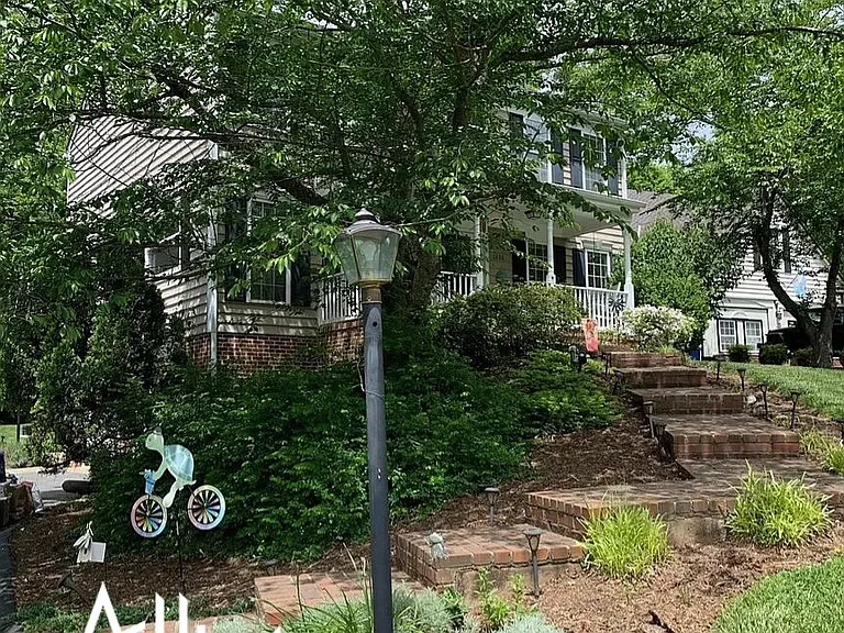 1236 Raintree Dr — Photo 37