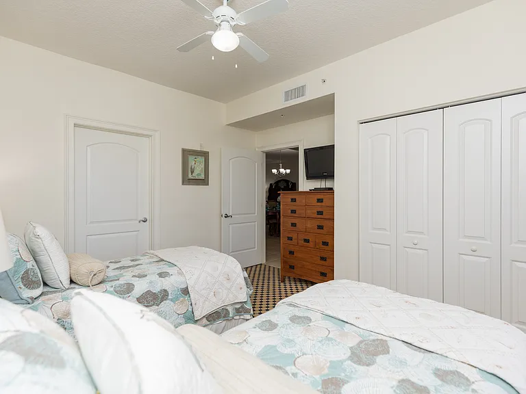 102 Yacht Harbor Dr #468 — Photo 31