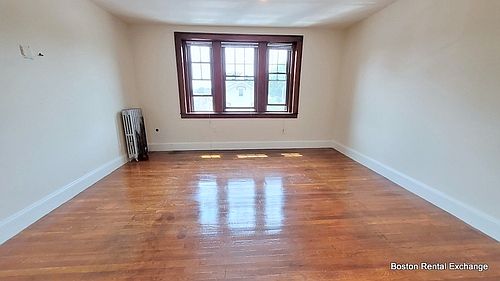1st image of 18 W Wyoming Ave APT 12