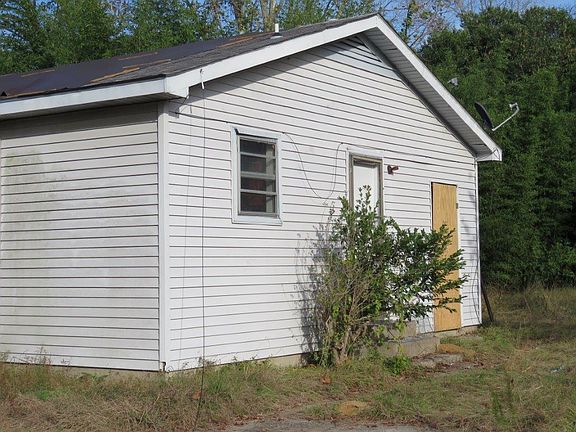 2nd image of 118 Cary Dr