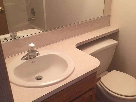 2nd image of 15020 NE 51st St