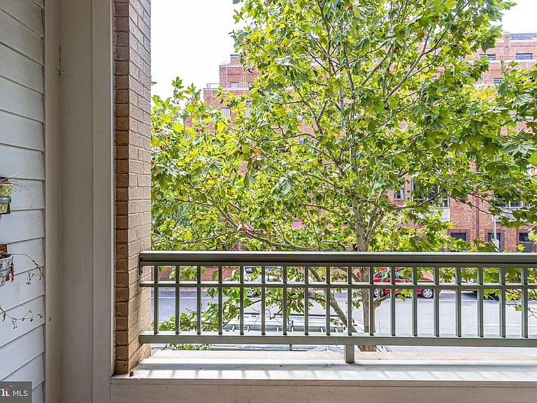 1115 Cameron St #208 — Photo 99