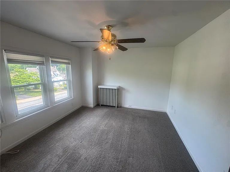 111 E Elm St — Photo 8