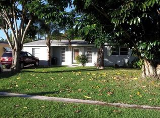 5625 S 38th St, Greenacres, FL 33463