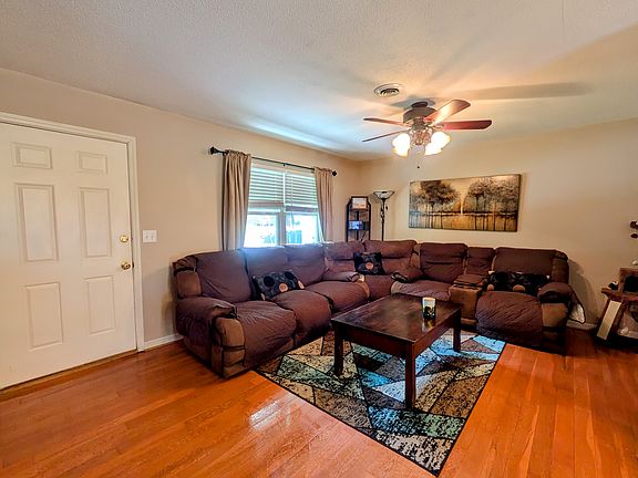 5th image of 3805 Jarren Ct