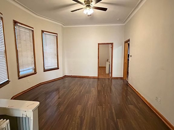 4th image of 70 Charles St Unit 1