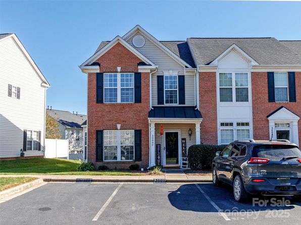 3000 Misty Harbor Cir UNIT F, Cramerton, NC 28032