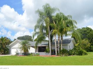 5590 Burnham Ct, North Fort Myers, FL 33903