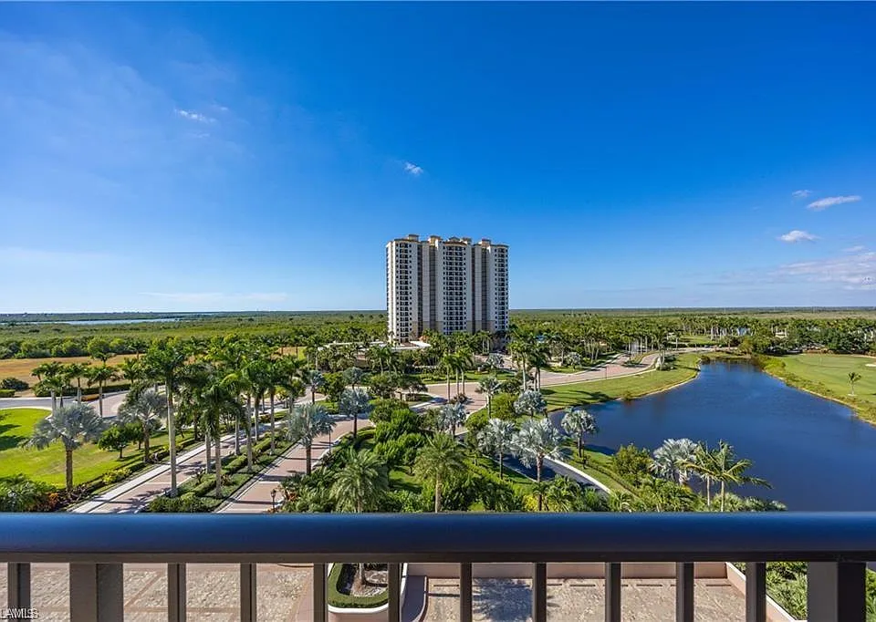 1060 Borghese Ln #701