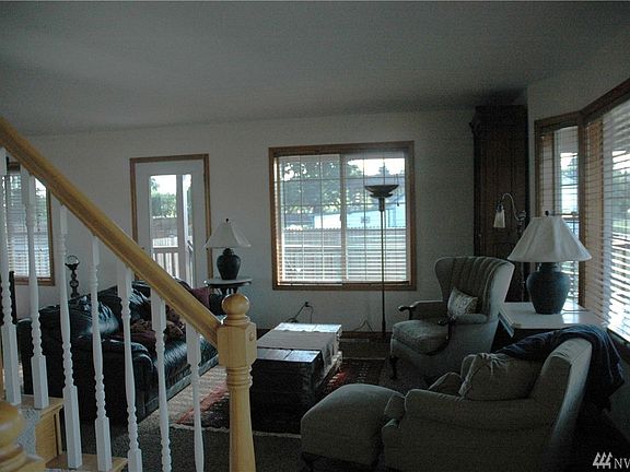 5th image of 3119 Loma Vista Ln SE