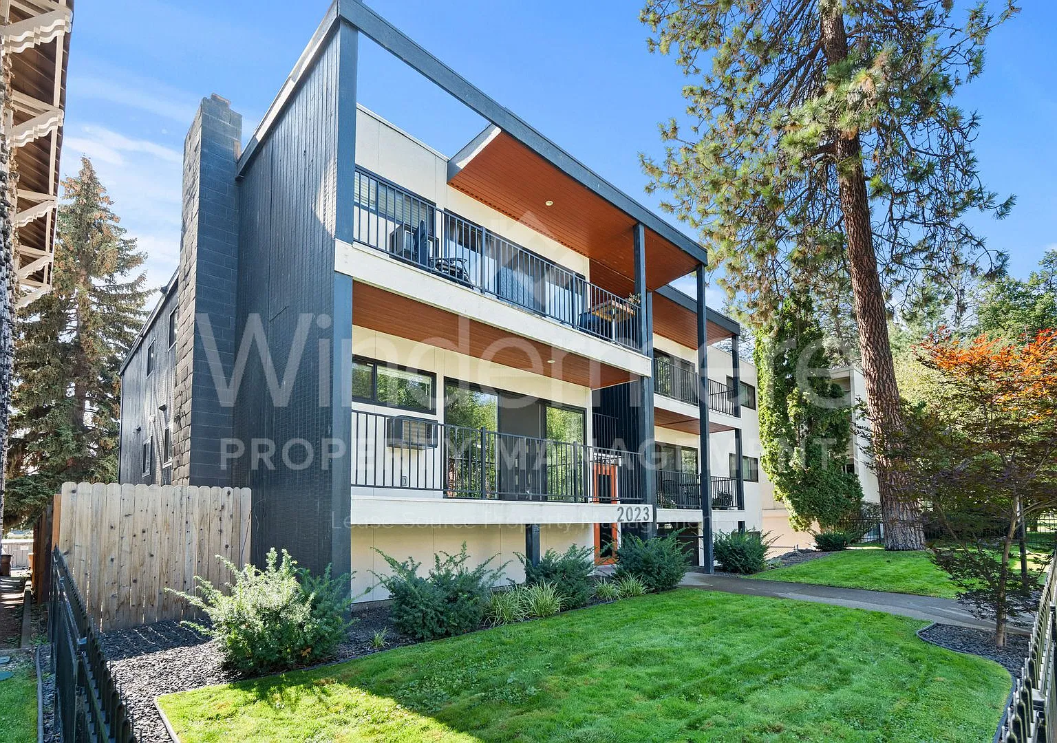2023 W. 3rd Ave — Photo 2