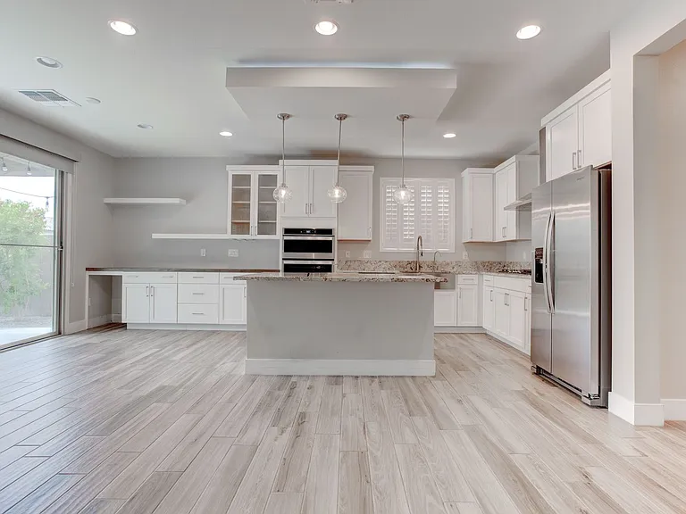 9020 Nopah Peak Ct — Photo 2