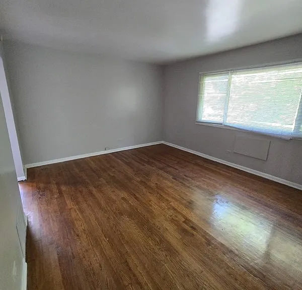 7530 S Saginaw Ave #3A — Photo 3