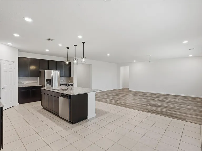 3904 Waterworth Way — Photo 9