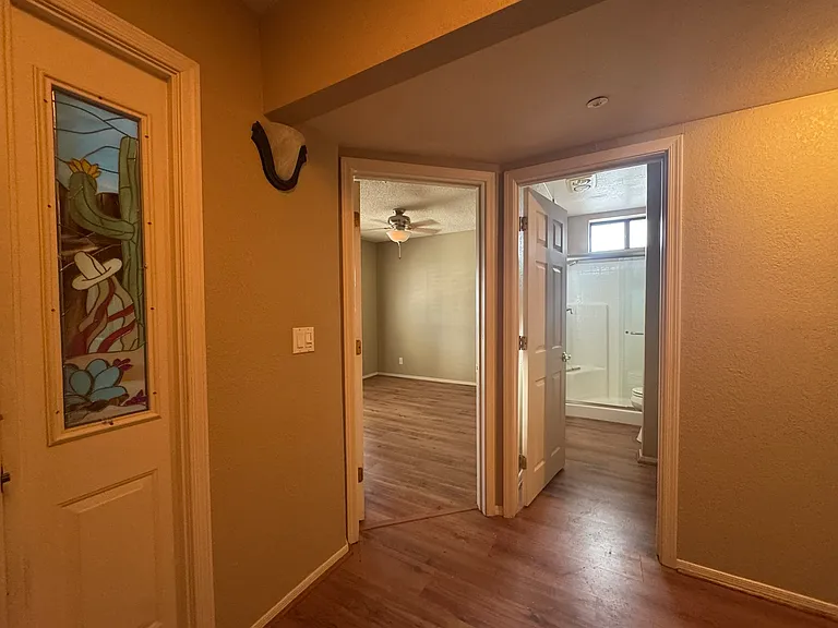 2022 Merrill Ln #6D — Photo 7