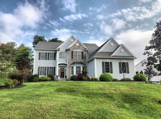 44 Outlook Dr S, Mechanicville, NY 12118