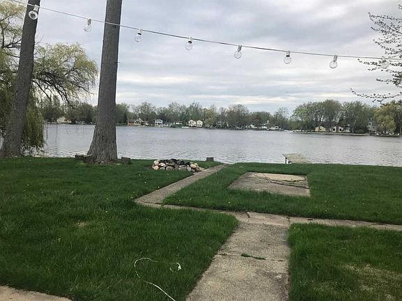 3rd image of 7940 Shady Beach Dr