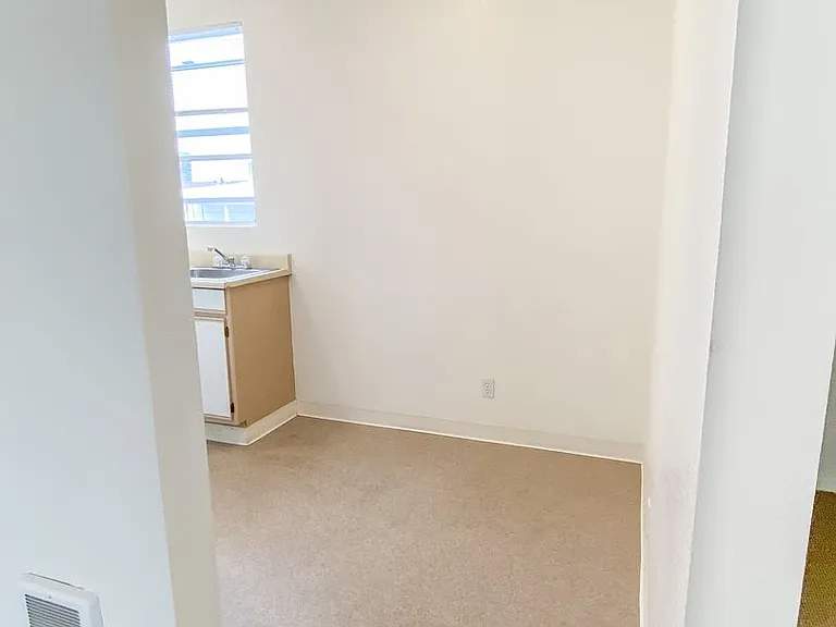 700 Laguna St #308 — Photo 7