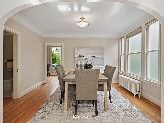 5th image of 2306 11th Ave E #2306